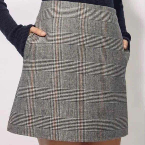 Aritzia Wilfred A line whoop cashmere blend mini skirt - Picture 5 of 6